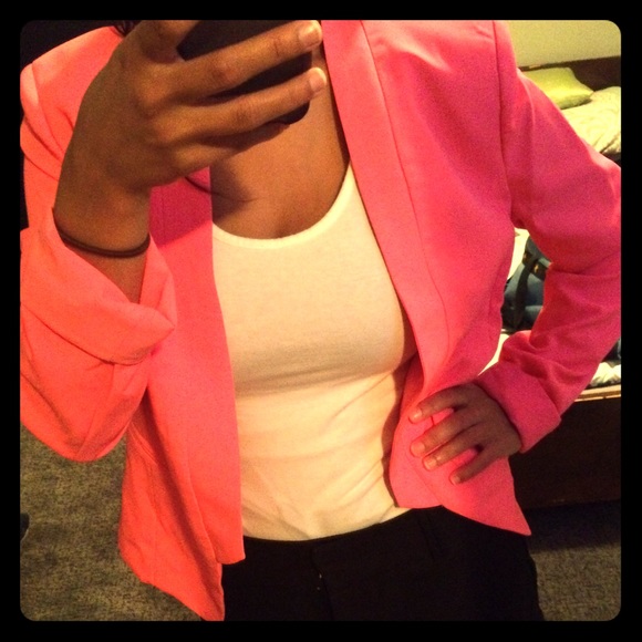 Pink blazer - Picture 1 of 4