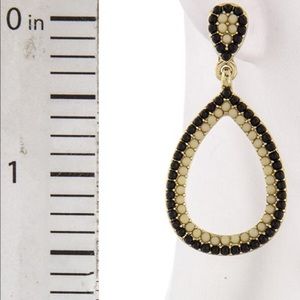 OVAL ORNATE EARRINGS IVORY