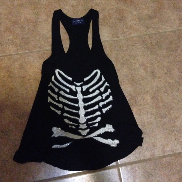 Black skeleton top