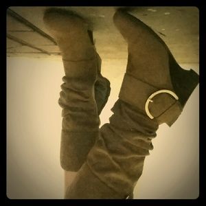 Journee Collection Boots