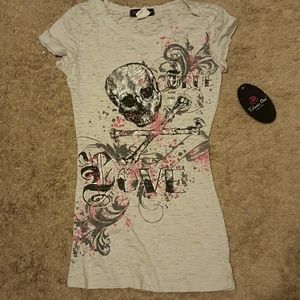 Skull shirt
