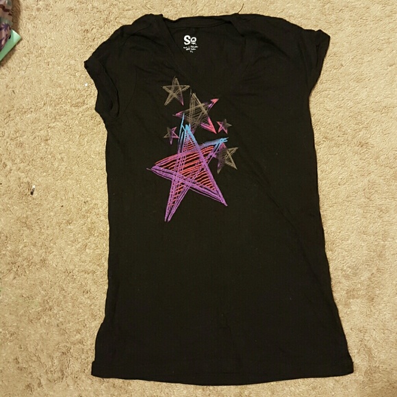 Black star shirt