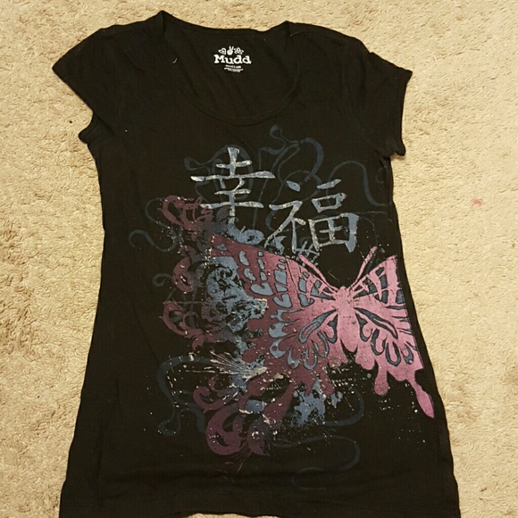 Black Mudd shirt with designs