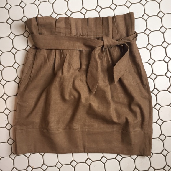 BCBG MaxAzria linen blend skirt.