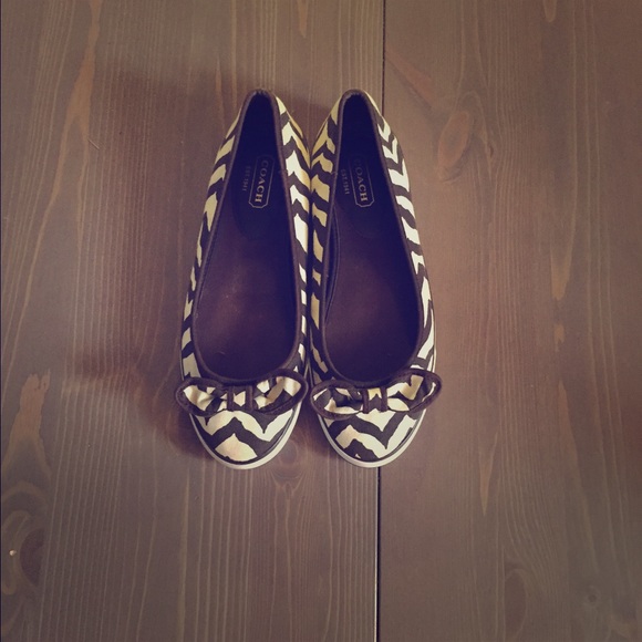 Coach canvas flats, 8.5, new without box!