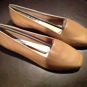 Worthington Soft Collection 7W Gold