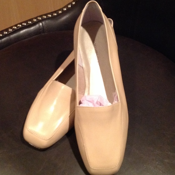 Worthington Soft Collection - 7W - BONE - Picture 3 of 3