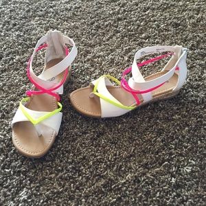 Mia Kids Strappy Neon Zip Up Sandals