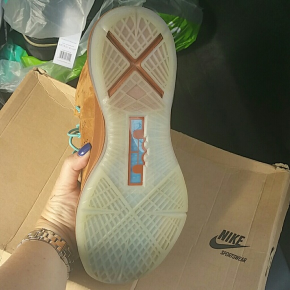 Nike hazelnuts size 10 - Picture 4 of 4