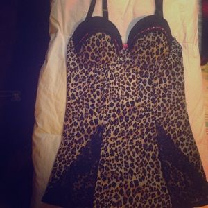 Leopard print Lingerie !