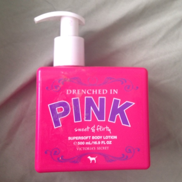 Victoria secret sweet and flirty lotion