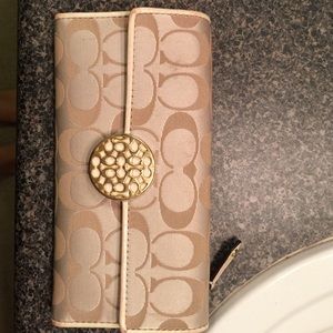 Coach wallet