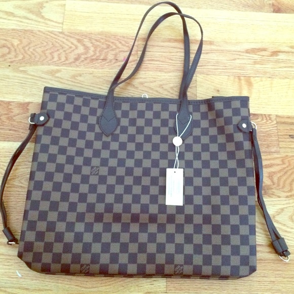 Louis Vuitton Neverfull