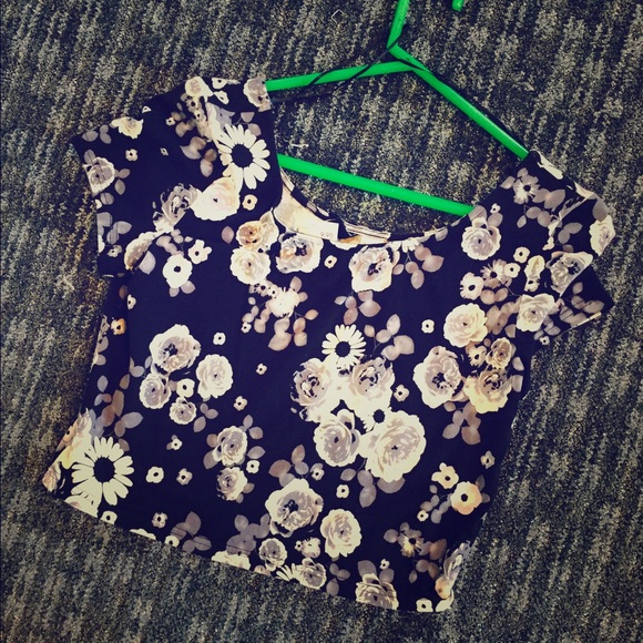 H&M crop top