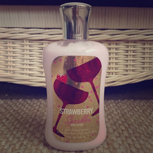 8oz Bath and Body Strawberry Sparkler Body Lotion