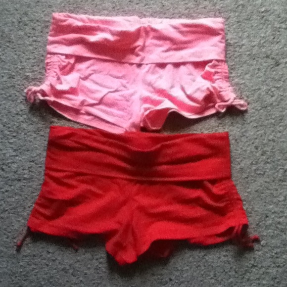 2 pairs of shorts