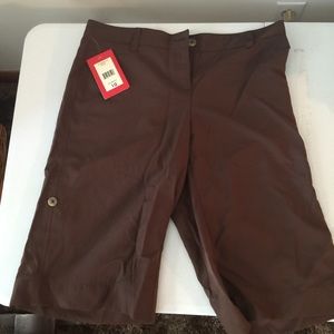 Women's shorts size 10.