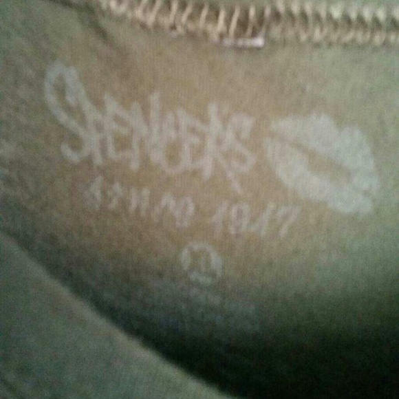 Shirt - Picture 2 of 2