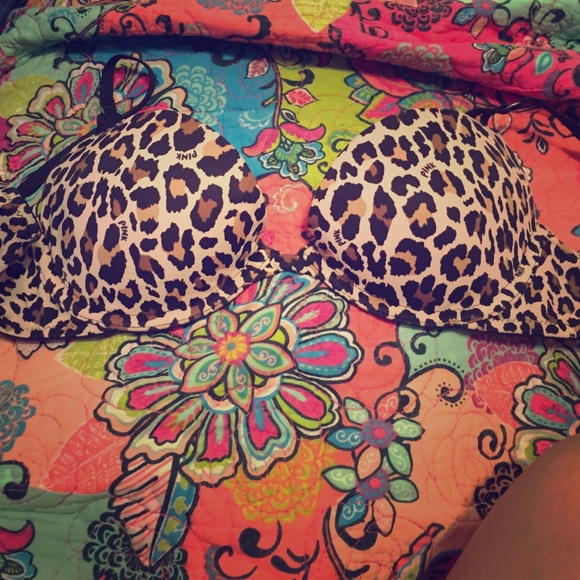 PINK lightly lined bra