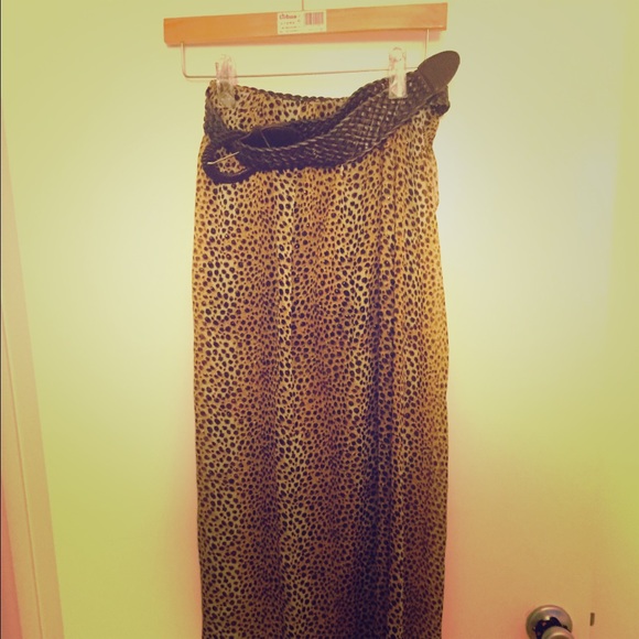 Leopard maxi skirt w/ original braid belt & shorts