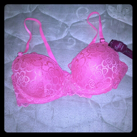 NWT pink lace bra