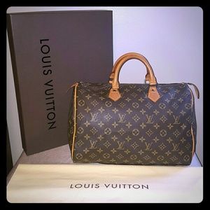 🚫SOLD Louis vuitton speedy 35. with lock and key.