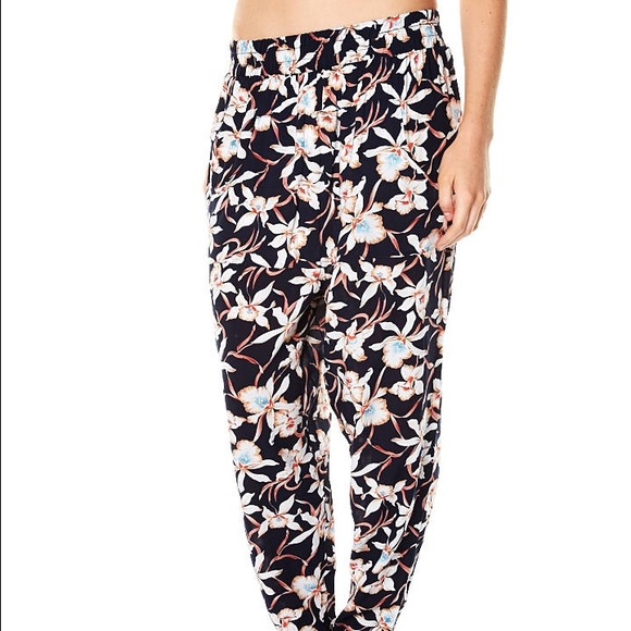 Somedays Lovin kissing cousins pants sl2498