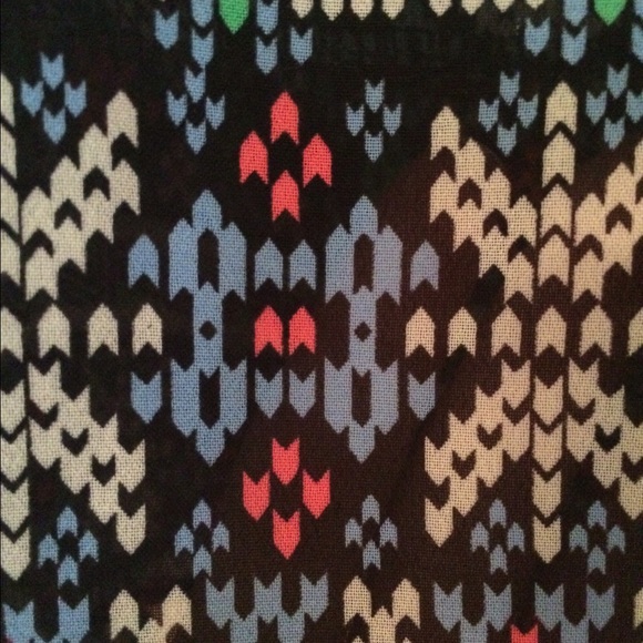 Tribal Cropped Top - Picture 2 of 2