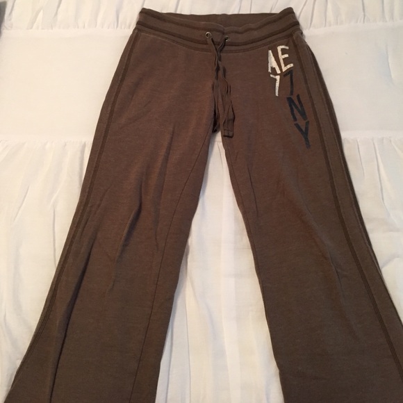 American Eagle sweats