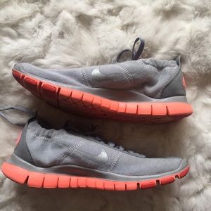 Nike free Run size 6