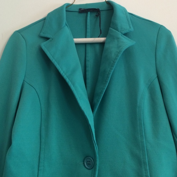 Italian Blazer - Picture 2 of 3