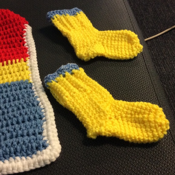 Crochet Wonder Woman outfit - Picture 2 of 4