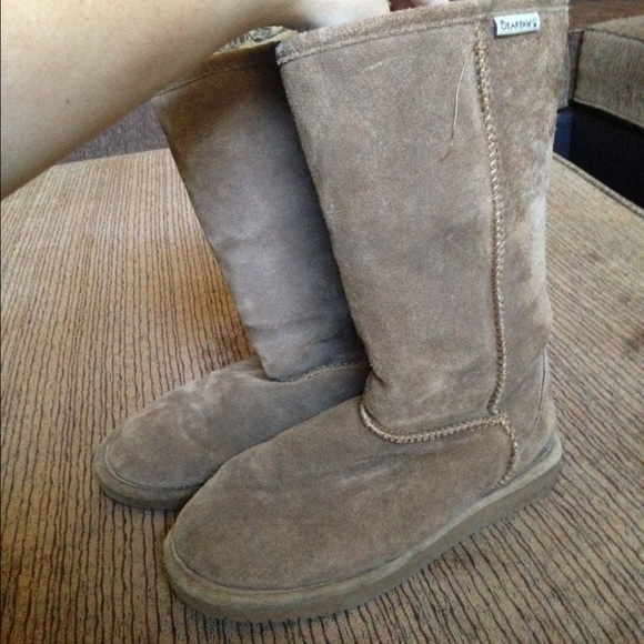 Used. Light brown Bearpaw boots.