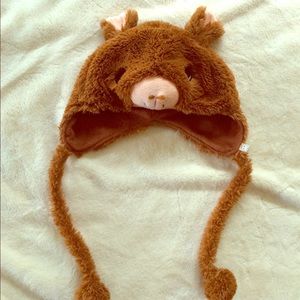 DanIsNotOnFire llama hat