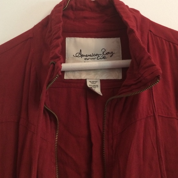 Zip-up jacket - Picture 2 of 3