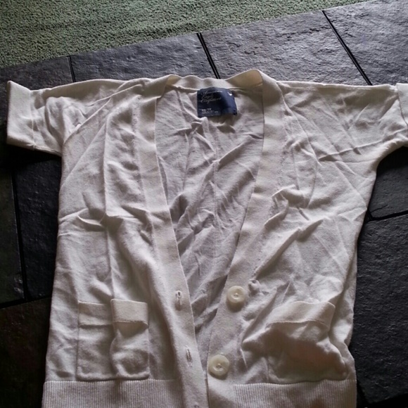 Short sleeved American Eagle Outfitters cardigan