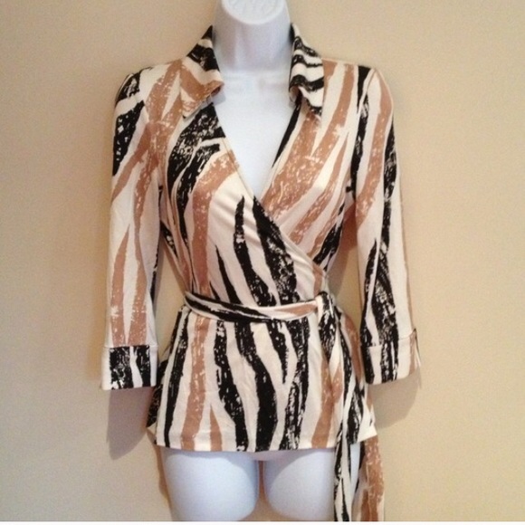 Diane von Furstenberg Tops - DVF Vintage Wrap Top - Size 10