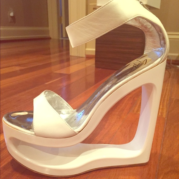 Giuseppe Zanotti leather white platforms - Picture 1 of 3