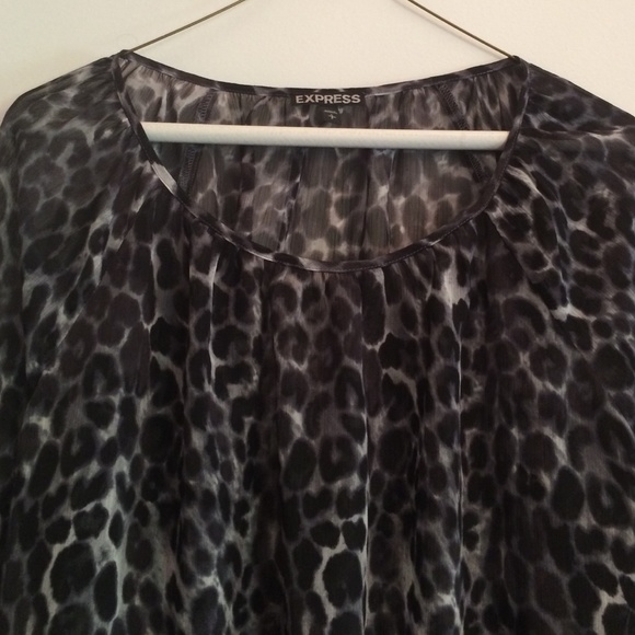 Top - Picture 2 of 3