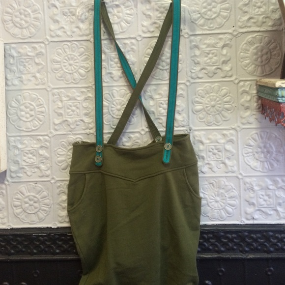 Army green shirt jumper