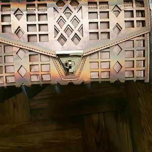 Clutch  (Bird cage style)