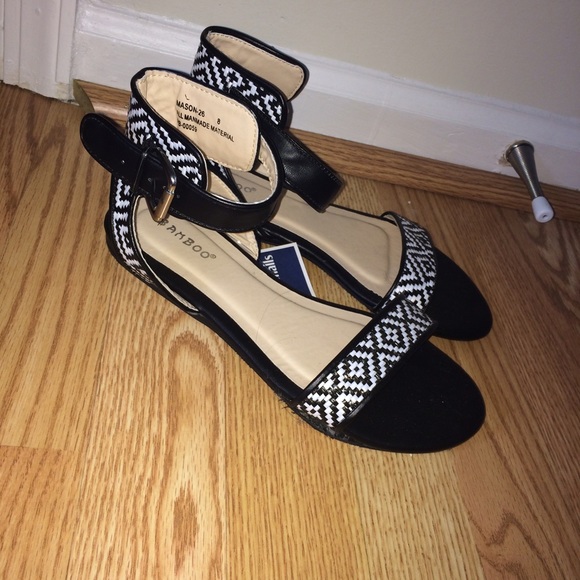 Brand new sandals with tags !