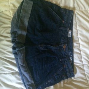 Midrise Gap Shorts