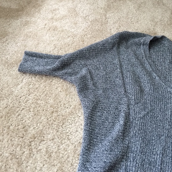 Express gray sweater - Picture 2 of 4