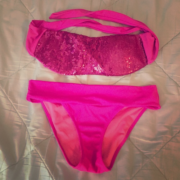 Strapless sparkling bikini