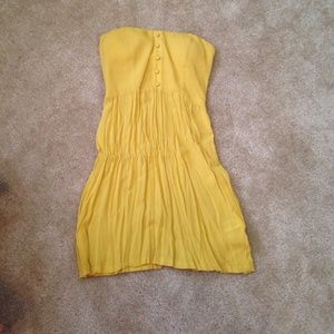 Yellow dress