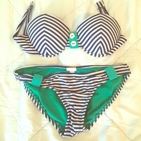 Push up strapless bikini