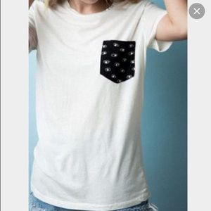Brandy Melville alien pocket Tshirt