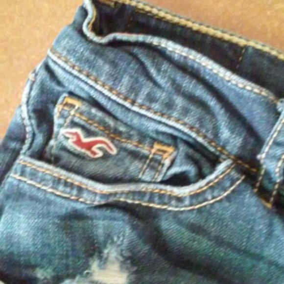 Hollister Short Shorts - Picture 3 of 4