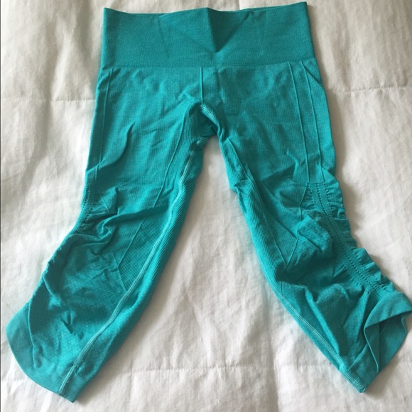 Lululemon Ruched Crops